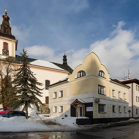 Lägenhet Utulny U Sjezdovky *